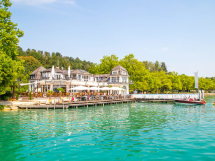 Villa Lido GmbH vom Wasser aus