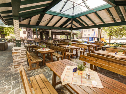 Privatbrauerei Hirt Vertrieb GmbH - Gastgarten