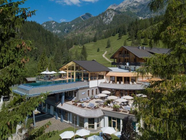 Aussenansicht-Almwellness-Resort-Tuffbad-Wieseralm Aussenansicht-Almwellness-Resort-Tuffbad-Wieseralm