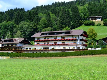Blick auf das Ferienhotel Sunshine